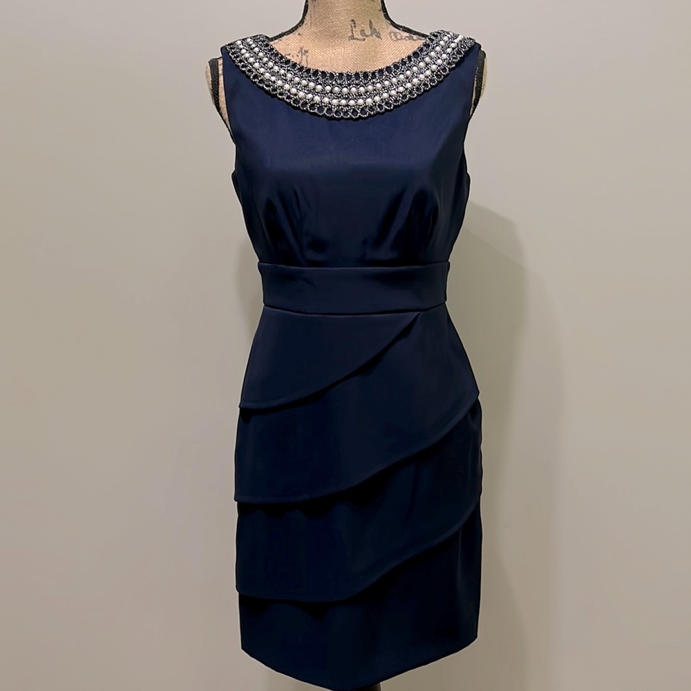 Connected Apparel Navy Sleeveless Dress - Size 6